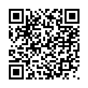 就见旁边有一个巨大的黑影落了下来二维码生成