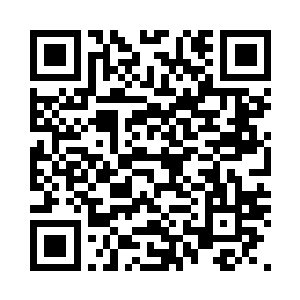 尹克回头对一直很少说话的尹南歌说二维码生成