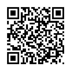 屋中就冲出一个穿着绯色衫裙的美貌少妇二维码生成