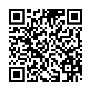 屏风的边缘镶嵌着大量的各种颜色的宝石二维码生成