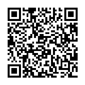 巴克再三要求皮卡车不要探头出去免得被狙击手点名二维码生成