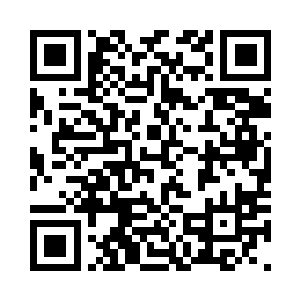 巴克把车藏在一片乱糟糟的停车棚里二维码生成