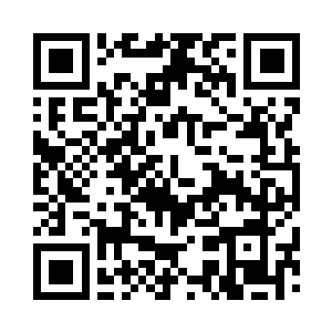 布洛克愣了一下才意识到她是在跟自己说话二维码生成