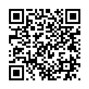 并且曲线直接蔓延到大腿上去三分之一的部位二维码生成