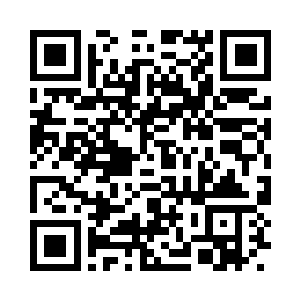 弗莱和拉斐尔还有彼得在高扬他们后面二维码生成