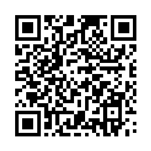 张潇晗看了一眼只觉得这圆桌格外亲切二维码生成