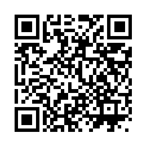 张萧晗在心里抱怨着打斗并不精彩二维码生成