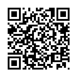 徐堂然的两名亲信也已突然出手偷袭二维码生成