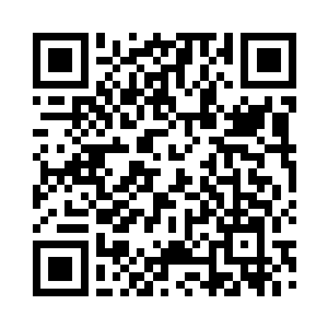 心惊的云知秋三人又偏头看了看那汉子二维码生成