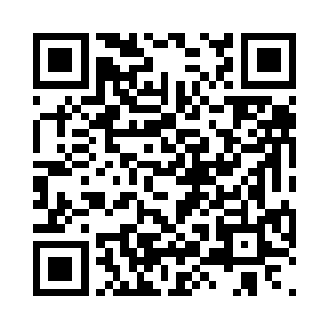 想要找个能够偷偷穿过去的缝隙都找不到二维码生成