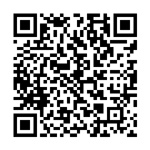 我从一位惯犯那里学会如何用一张半新钞票快速打开手铐二维码生成