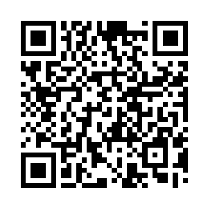 我们手中手机的灯光突然开始晃动了起来二维码生成