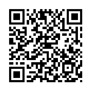 我和小宝两个人还是占了身份上面的便宜二维码生成