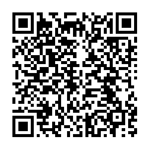 我拉着夕纪子抬脚就狠踹向了那率先朝着夕纪子伸出咸猪手的男人二维码生成