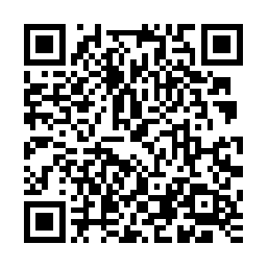 我明天让国外的合作商帮忙查一下有没有穆姚倩的出入境登记二维码生成