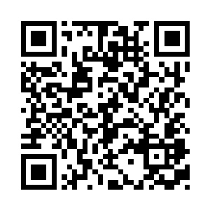 我见到他握方向盘的手不安地抖动了一小下二维码生成