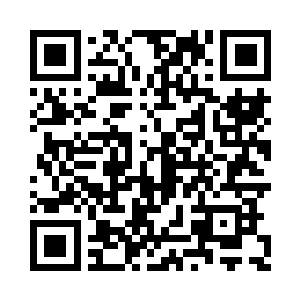 我让郭三火把胡山安置到了一边的墙壁上面二维码生成