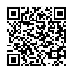 我转头朝着门口走进来的人看了过去二维码生成