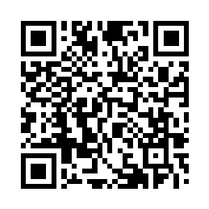 打扮的和天兵天将差不多的战士走了出来二维码生成