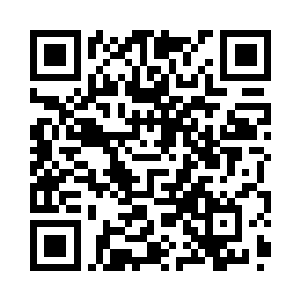 扫视站在周围大气都不敢出的诸葛一家人二维码生成