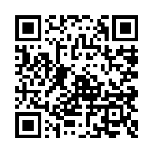 把一半瓶水注入到了另外一只空瓶二维码生成