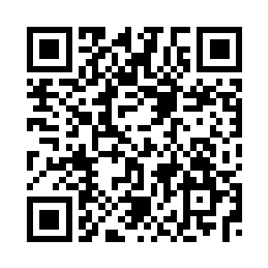 把陪在旁边的边爸边妈感动得不行二维码生成