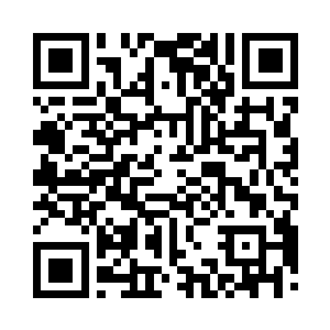 指着这个城堡广场周围的三面光华的石头墙壁二维码生成