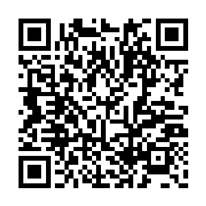 接过朱大娘手里的碗直接把那小半碗白酒给干了二维码生成