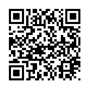 整个金色的半圆薄膜晃动的更加厉害二维码生成