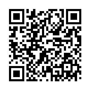 旁边的桑多夫妻俩也是忍不住流着泪的二维码生成