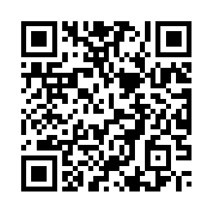 早晨的阳光照在他古铜色的肌肤上二维码生成