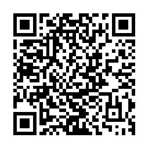 晏晨丝毫不怀疑自己一定会把眼前这个死逼无赖从窗户推下去二维码生成