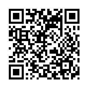 更是媚眼如丝的瞪了洛悠悠与夏子楚一眼二维码生成