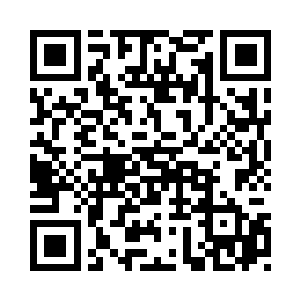 有力的双手死死的掐住红狼的脖子二维码生成