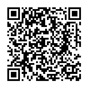 李东说完之后右手屈指成爪顿时将左臂上的红叶修炼小队的标志给抓的粉碎二维码生成