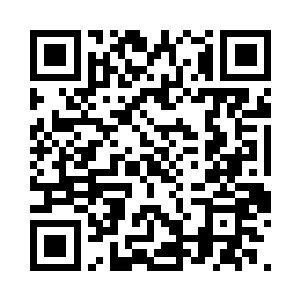 来到菜馆特意为客人开辟出来的抽烟区二维码生成