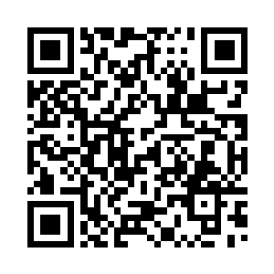 杨开说话间将手上的罐子递了过去二维码生成