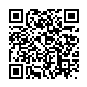 柳逸尘从墙角里拿出来最后一个银元宝私房钱二维码生成