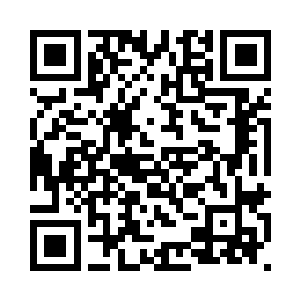 柳逸尘被林雨馨和安然掐了好几下二维码生成