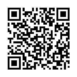 柳逸尘默默的坐在长椅上用笔记本飞快的码字二维码生成