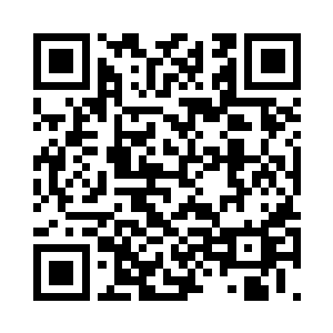 格伦已经走进了摄影棚的那片空地里二维码生成
