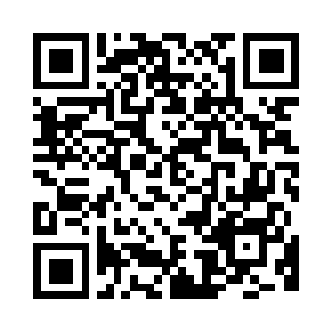 楚暮与汤原齐齐飞跃落在斗剑台上二维码生成