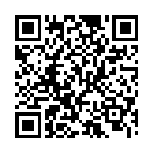 欧阳志远静静的站在倒掉的脚手架前二维码生成