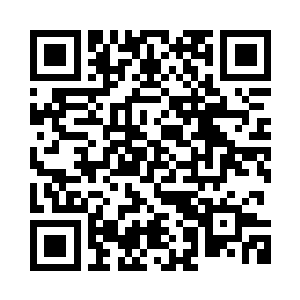 正在剪开那名伤员的沙漠色迷彩裤二维码生成