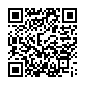 每个人的额头都不知不觉地流下了汗珠二维码生成