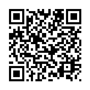 每个人都微笑的向成阳公主打招呼二维码生成