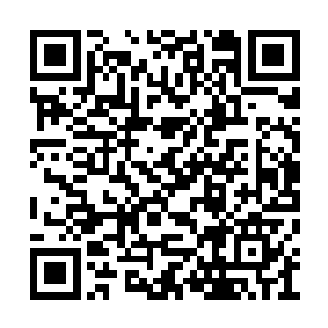 江帆再一打量又发现老者的腰间系吊着一个饰品二维码生成