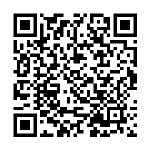 波塞冬也将手中的黄金三叉戟在黄金战场上重重一顿二维码生成