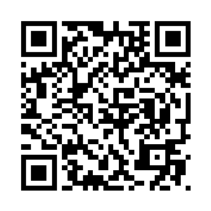 澹台晨曦忽然拿出一个黑色的玉佩二维码生成