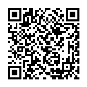 然后去寻找每周一都会出现的北美电影票房排行榜二维码生成